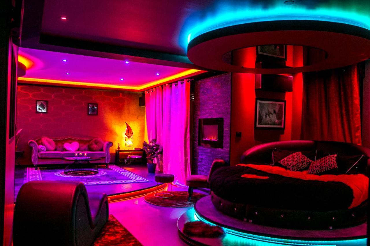 L'Insolite Spa Privatif "Suite Luxueuse-Jacuzzi" Toulouse Exterior foto